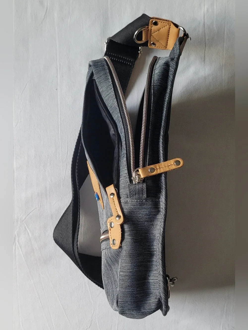 Harvest Label Element  Crossbody Sling Bag. Stone. NWOT.